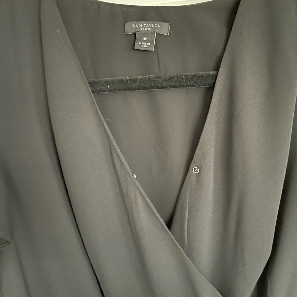 Ann Taylor Peplum short sleeve blouse. - Picture 3 of 3